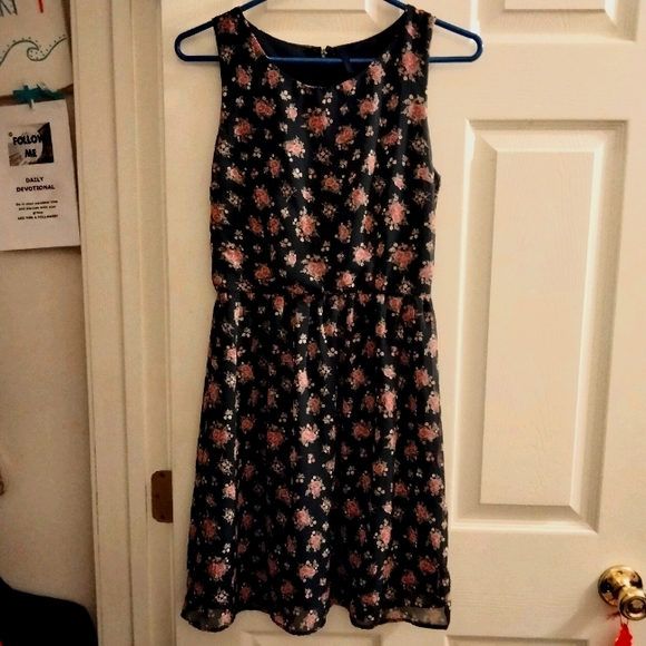 cocolove | Dresses | Black Floral Dress | Poshmark
